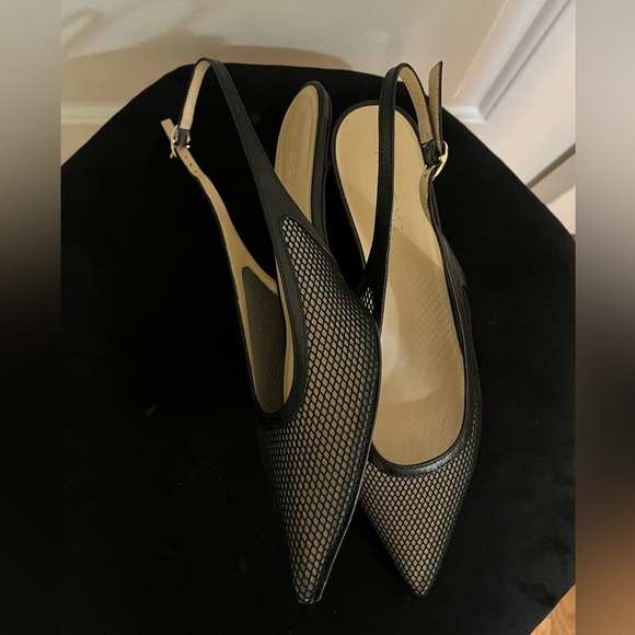 M. Gemi Lisinda black mesh pointed toe kitten heel - Picture 13 of 16